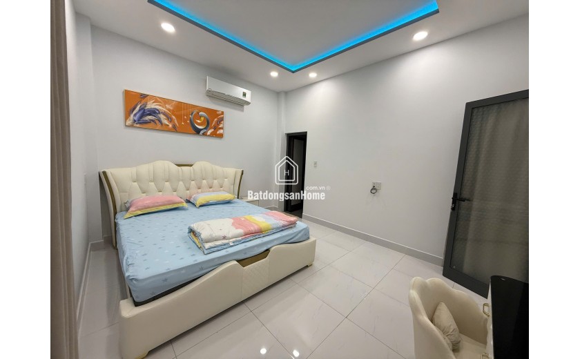 Nhà 3 Tầng Đẹp Gần Biển Trần Quang Diệu – Full Nội Thất Cao Cấp, Chỉ 60tr/m²!